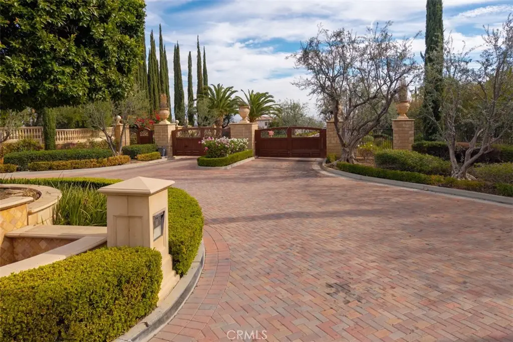 1127 Casper Circle, Corona, CA 92881 - #1