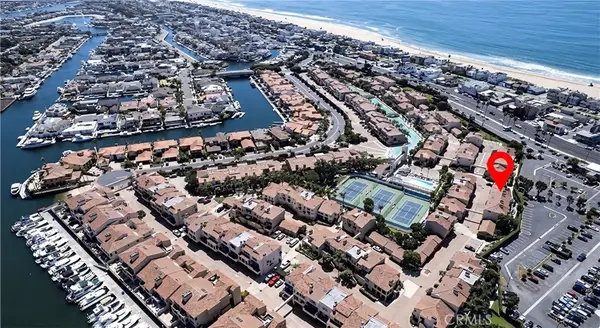 16425 Martin Lane, Huntington Beach, CA 92649