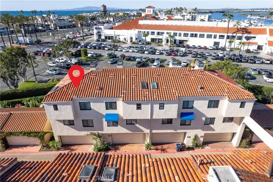 16425 Martin Lane, Huntington Beach, CA 92649 - #2