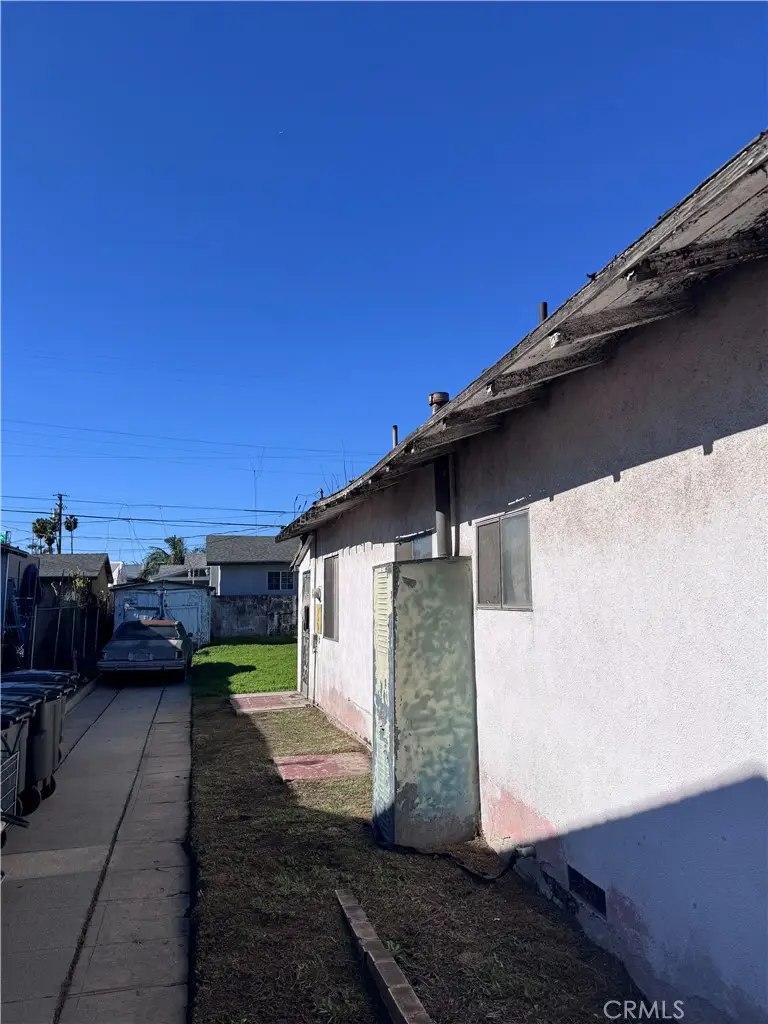 1257 S Mcbride, Los Angeles, CA 90022 - Image #2