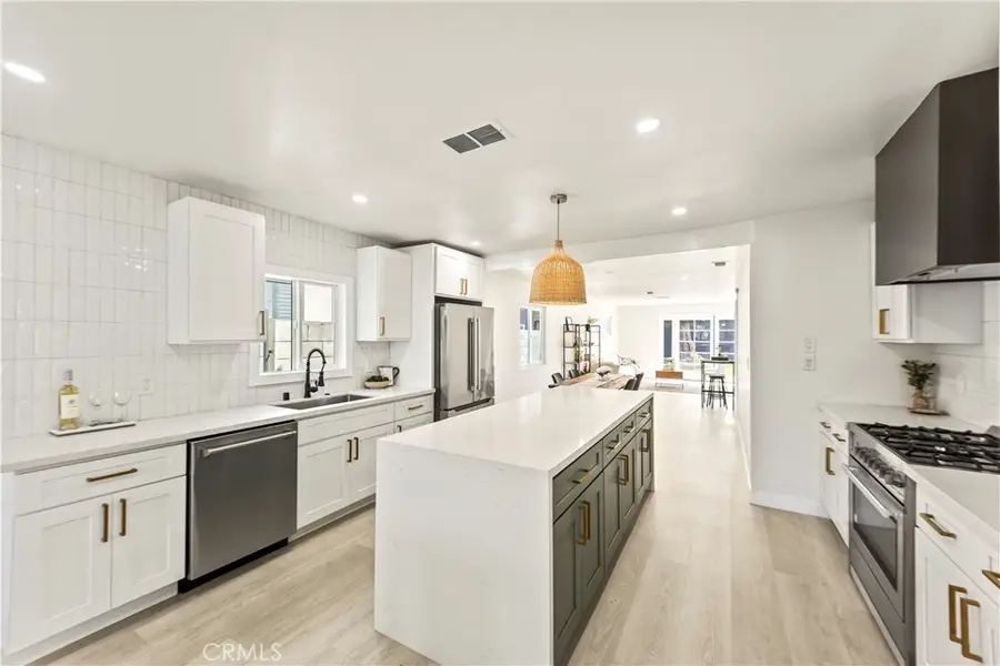 2942 S West View, Los Angeles, CA 90016 - #2