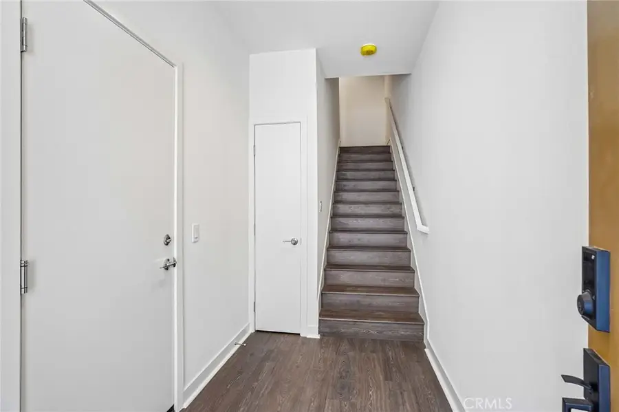 969 W Dhalia Street, Compton, CA 90220 - #2