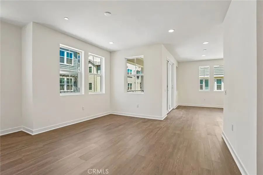 969 W Dhalia Street, Compton, CA 90220 - #3