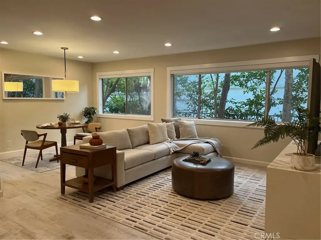 1025 N Kings Rd #105, Los Angeles, CA 90069 - #1