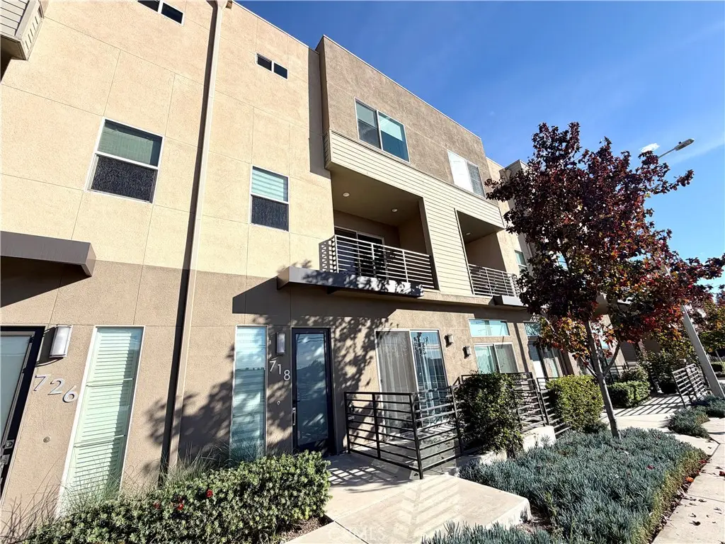 718 Central Avenue, Upland, CA 91786 - #1