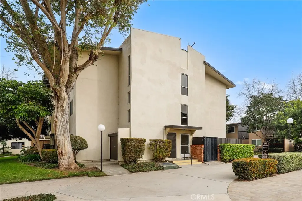 12200 Montecito Road #D301, Seal Beach, CA 90740 - Image #1