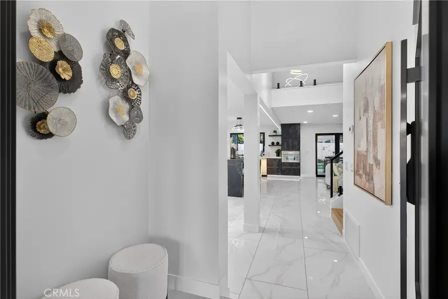 4664 Hazelnut Avenue, Seal Beach, CA 90740 - Image #3