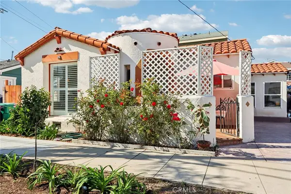 1011 Bennett Ave, Long Beach, CA 90804