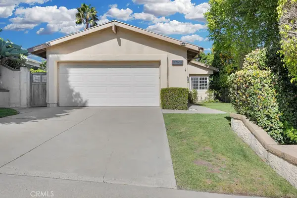 27161 Cedros, Mission Viejo, CA 92692