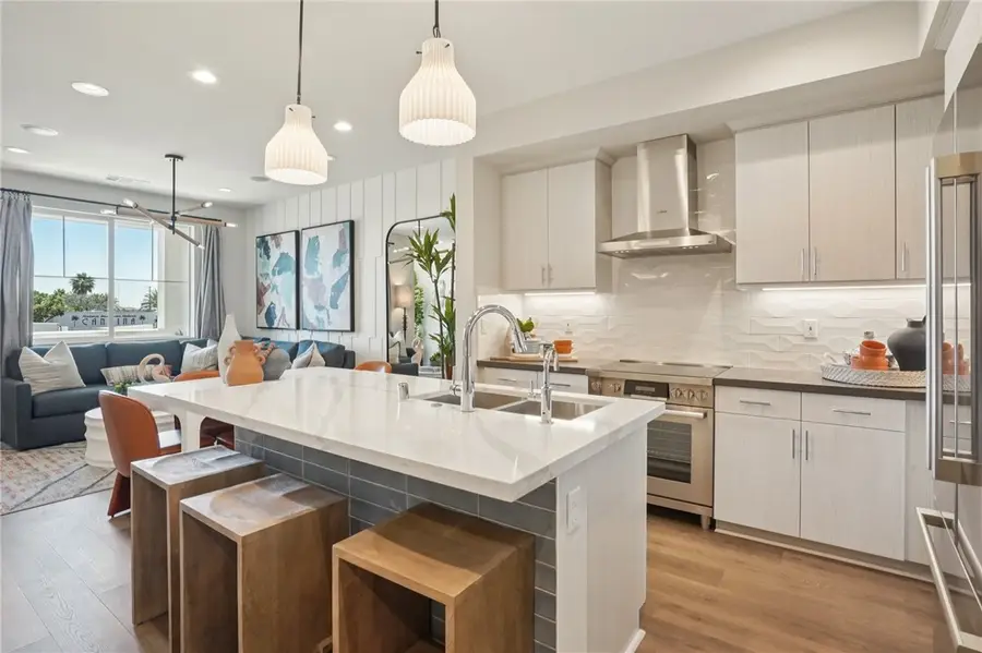 161 N First Avenue, Upland, CA 91786 - #3