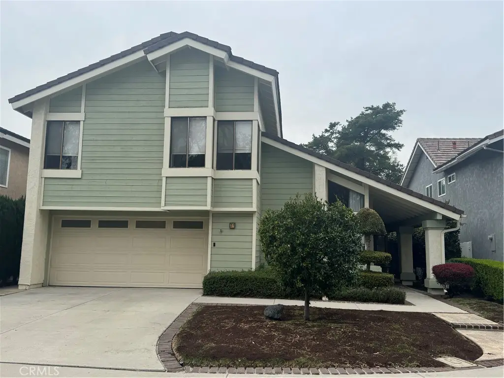 27 Alameda, Irvine, CA 92620 - #1