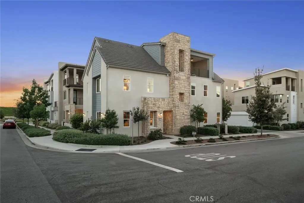 126 Scale, Irvine, CA 92618 - #1