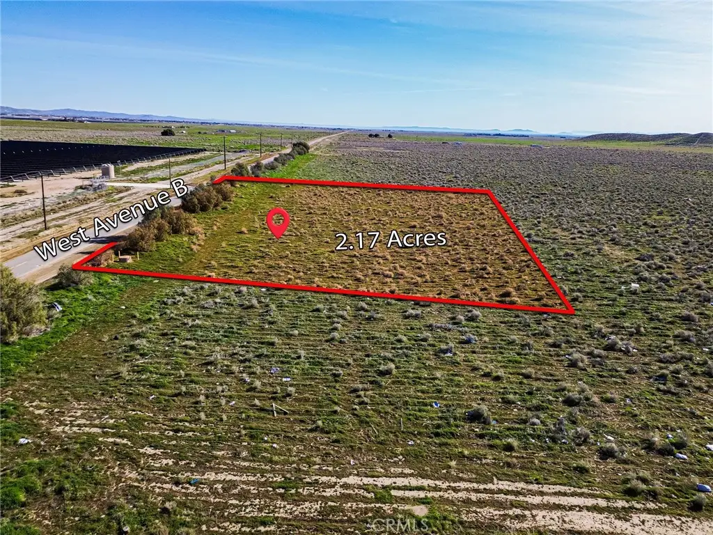 10400 W Avenue B, North Antelope Valley, CA 93536 - #1
