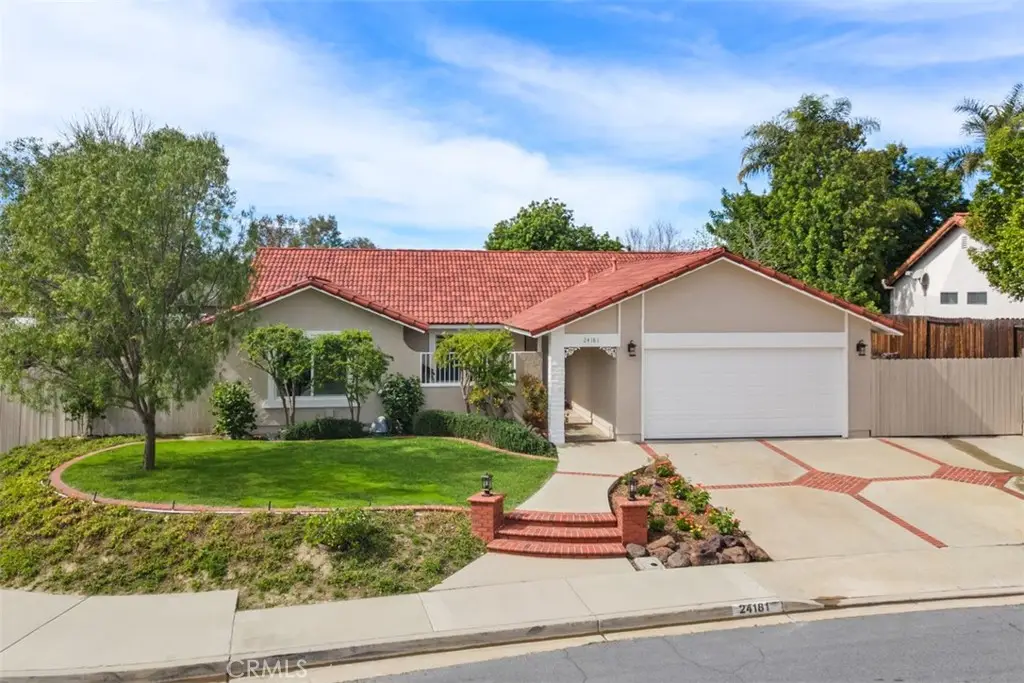 24181 Novia Circle, Mission Viejo, CA 92691 - #1