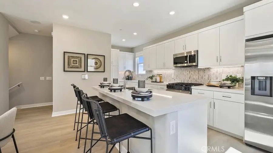 26859 Serif Place, Valencia, CA 91381 - #2