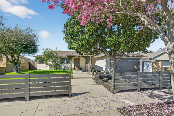 2610 N Deodar, Santa Ana, CA 92705