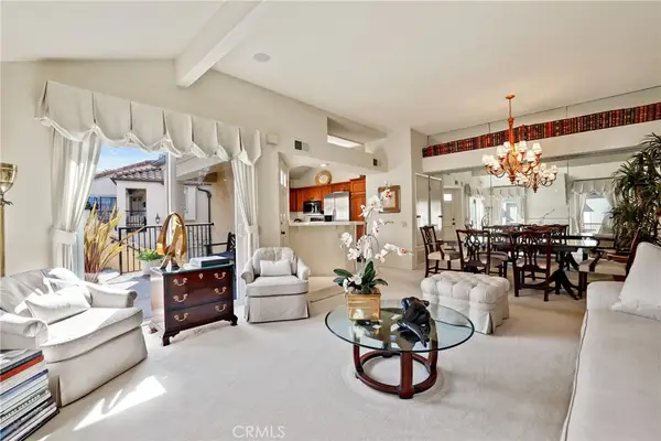 75 Corsica Drive, Newport Beach, CA 92660