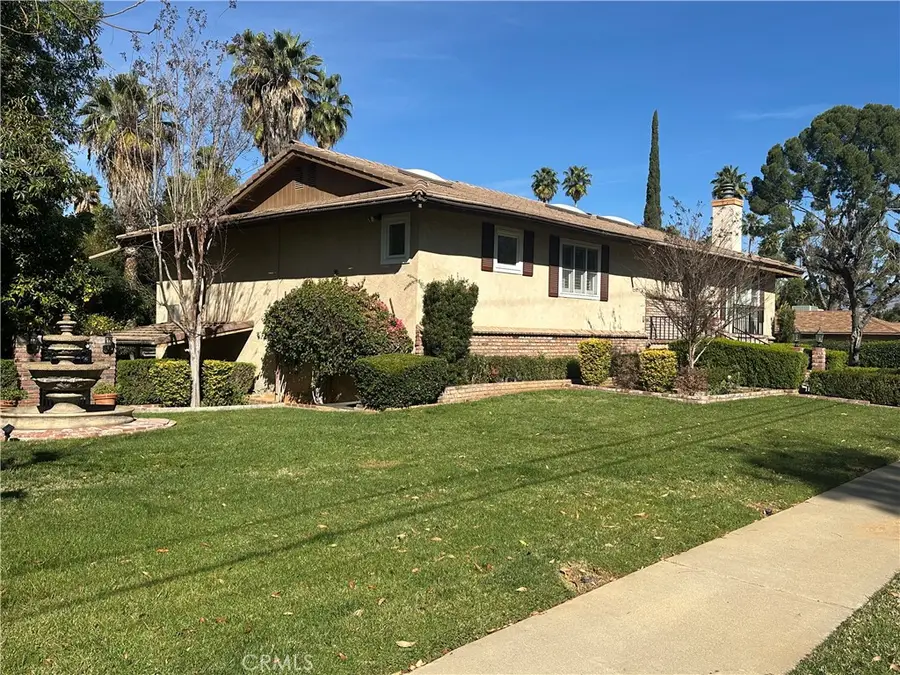 1370 Oak Street, Redlands, CA 92373 - #3