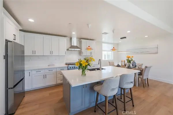 1/2 N Chestnut Ave, Los Angeles, CA 90042