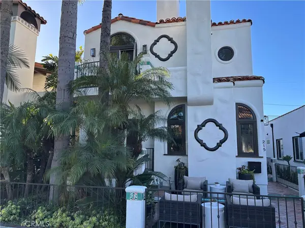 215 Glendora, Long Beach, CA 90803