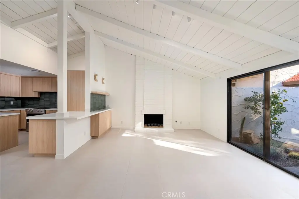 2255 Miramonte Circle W #D, Palm Springs, CA 92264 - #1