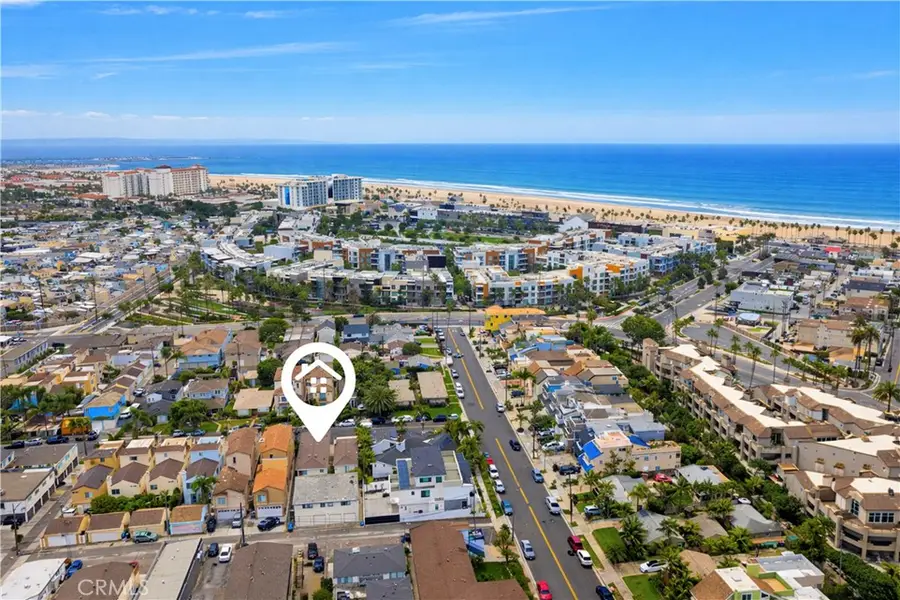 207 Baltimore Avenue, Huntington Beach, CA 92648 - #3