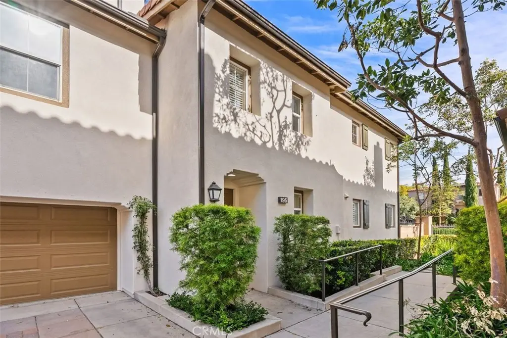 195 Lockford, Irvine, CA 92602 - #1