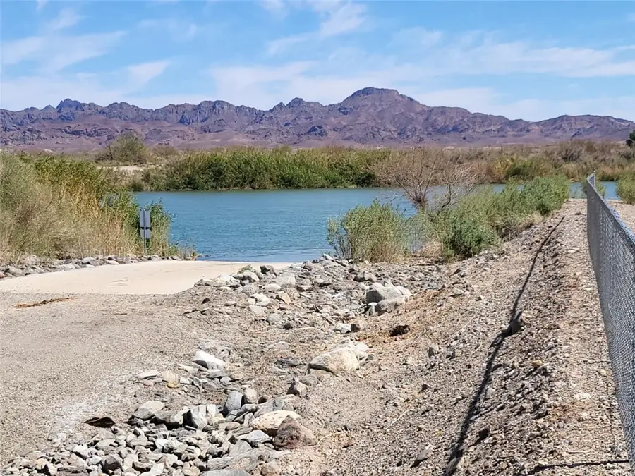 2678 Rio Vista Way, Palo Verde, CA 92266 - #3