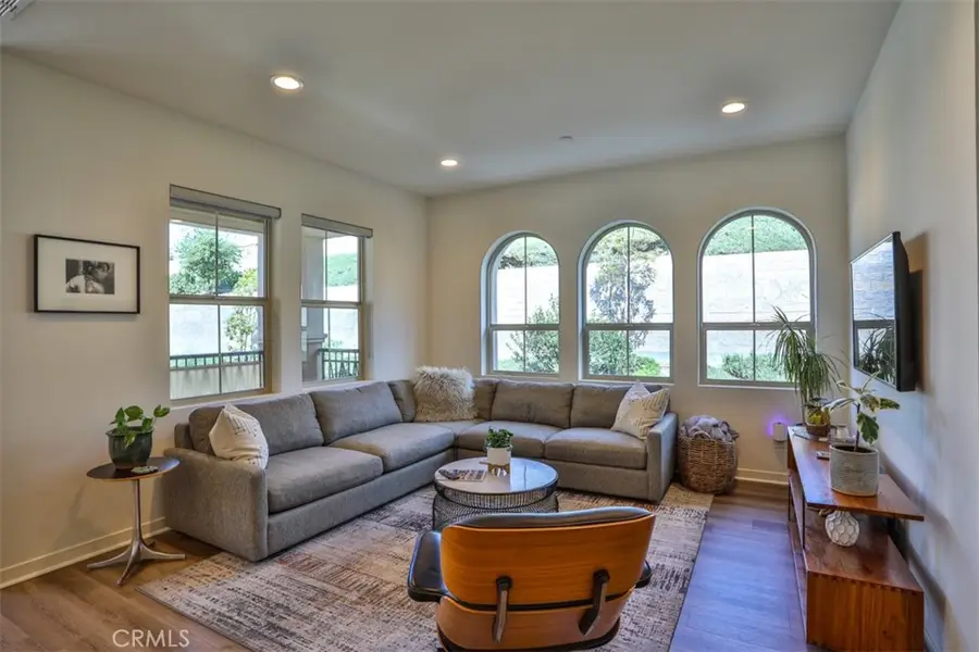 608 White Oaks, Lake Forest, CA 92610 - #2