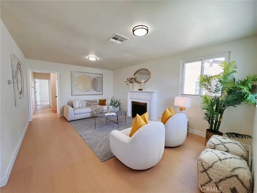 8633 Cimarron Street, Los Angeles, CA 90047 - #2