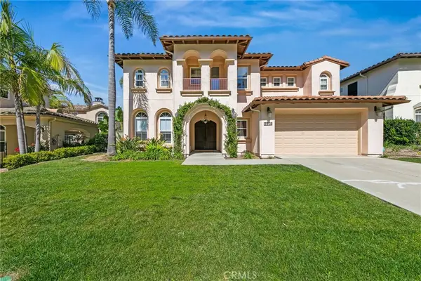 2914 Carrillo Way, Carlsbad, CA 92009