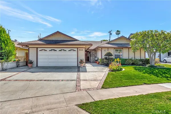 945 Lansing Lane, Costa Mesa, CA 92626