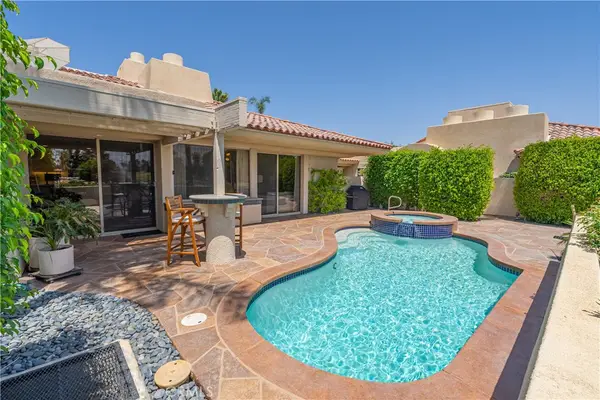 228 W Kavenish Drive W, Rancho Mirage, CA 92270