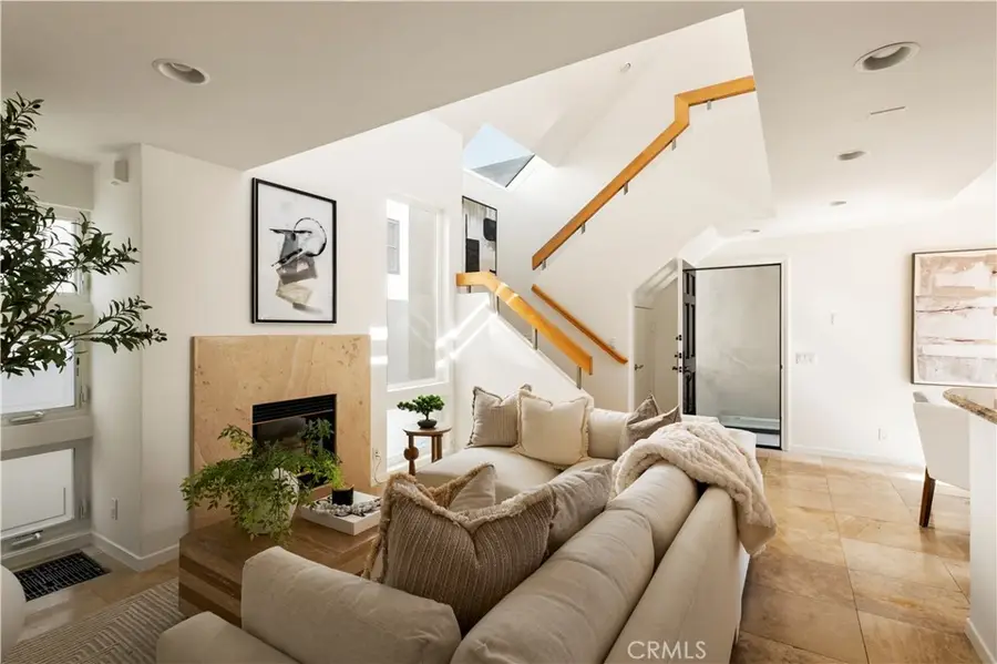 517 Larkspur #2, Corona Del Mar, CA 92625 - #3