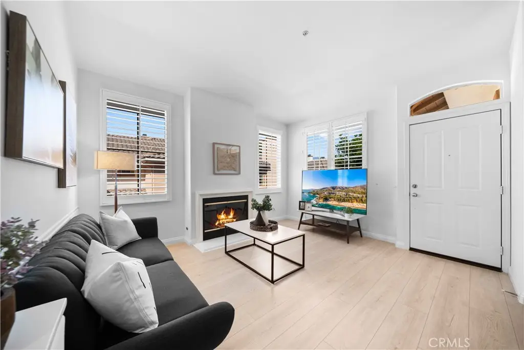 900 Solvay Aisle, Irvine, CA 92606 - #1