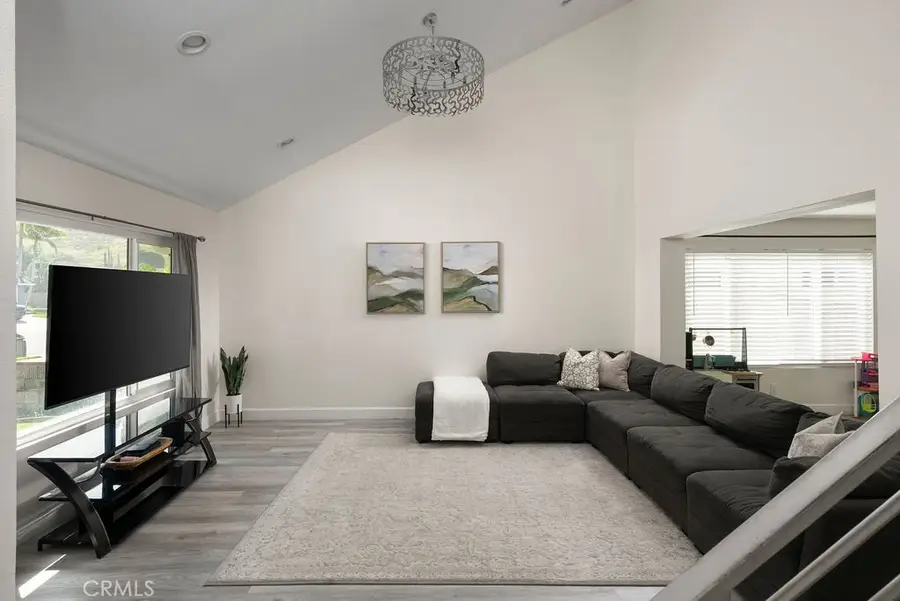 186 N Quail Lane, Orange, CA 92869 - #3