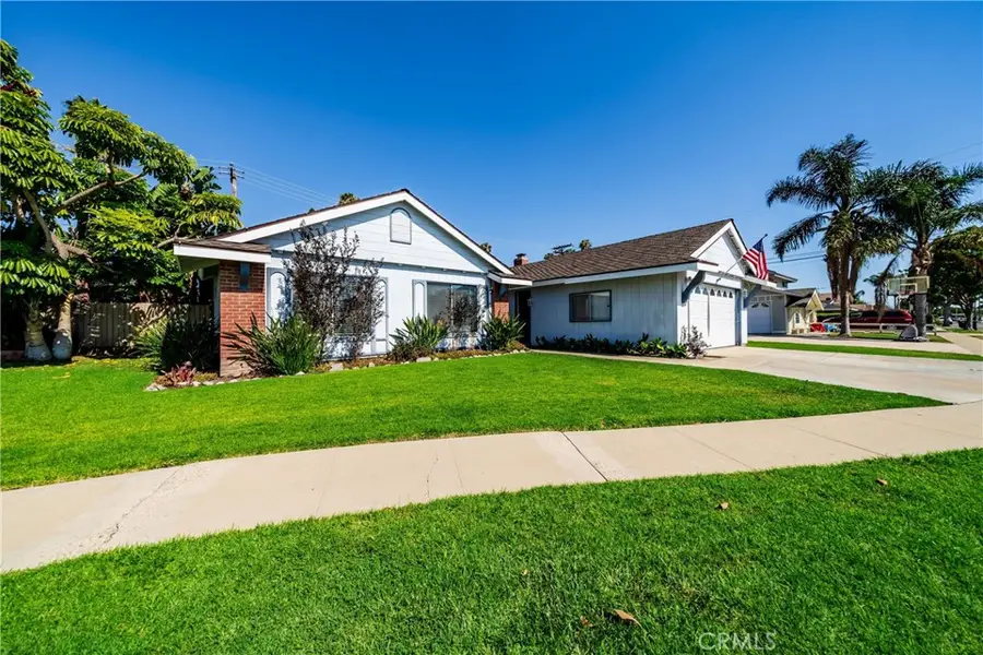 3140 Coolidge Avenue, Costa Mesa, CA 92626 - #2