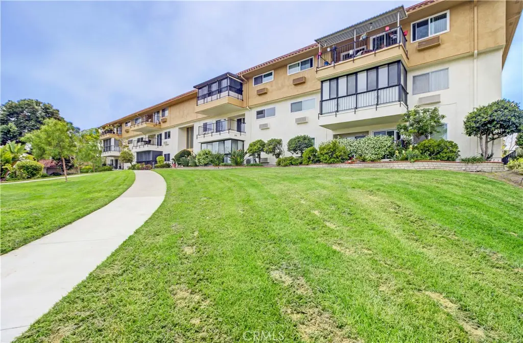 2355 Via Mariposa W #2F, Laguna Woods, CA 92637 - #1
