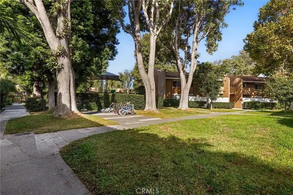 1001 W Macarthur Boulevard #130, Santa Ana, CA 92707