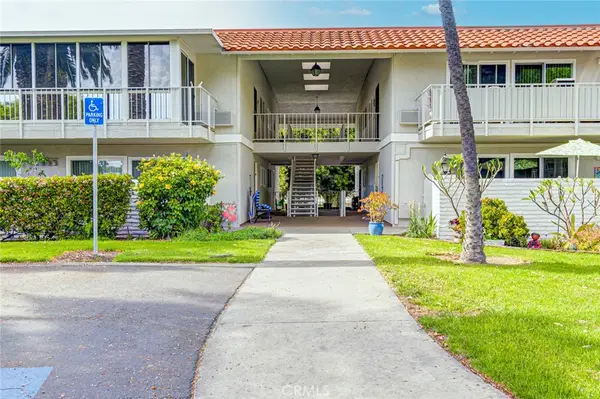 957 Calle Aragon #O, Laguna Woods, CA 92637