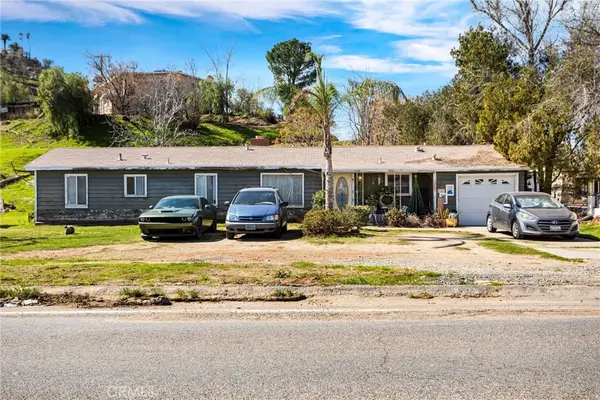 11178 Locust Ave, Bloomington, CA 92316