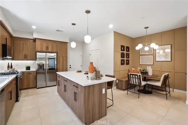 10518 Triple Crown, Cypress, CA 90720