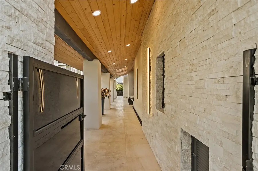 10 White Water Drive, Corona Del Mar, CA 92625 - #2