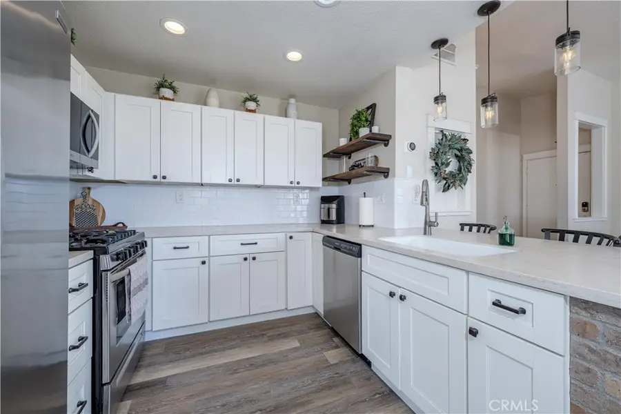 2552 Avenida Del Vista #204, Corona, CA 92882 - #2