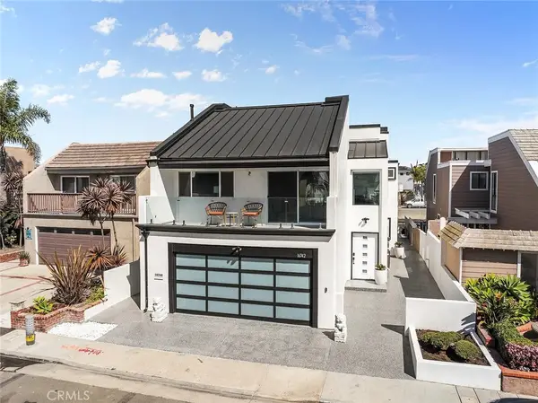 16742 Intrepid Ln, Huntington Beach, CA 92649