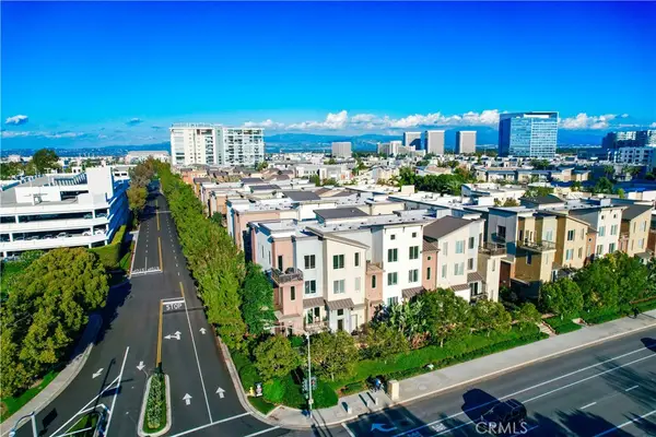 87 Waldorf, Irvine, CA 92612