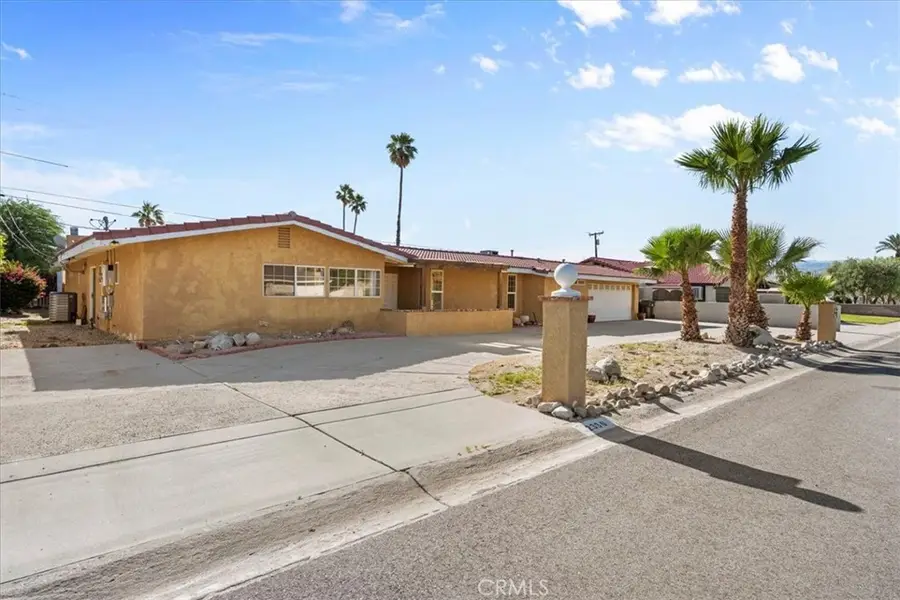 2330 N San Antonio, Palm Springs, CA 92262 - #2