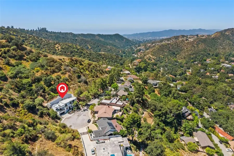 3060 Hollywell, Glendale, CA 91206 - #2