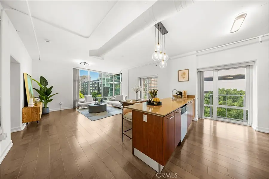 645 W 9th St #303, Los Angeles, CA 90015 - #2