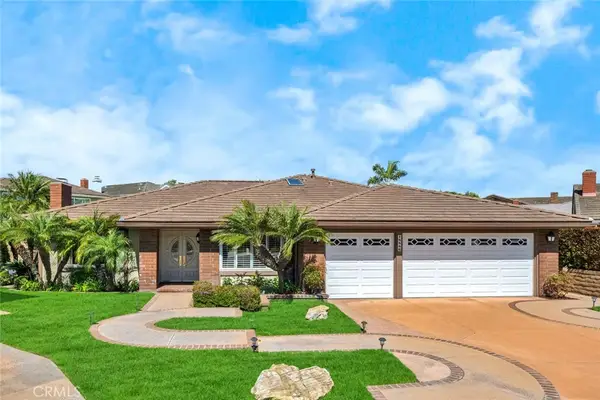 18886 Mount Walton Circle, Fountain Valley, CA 92708